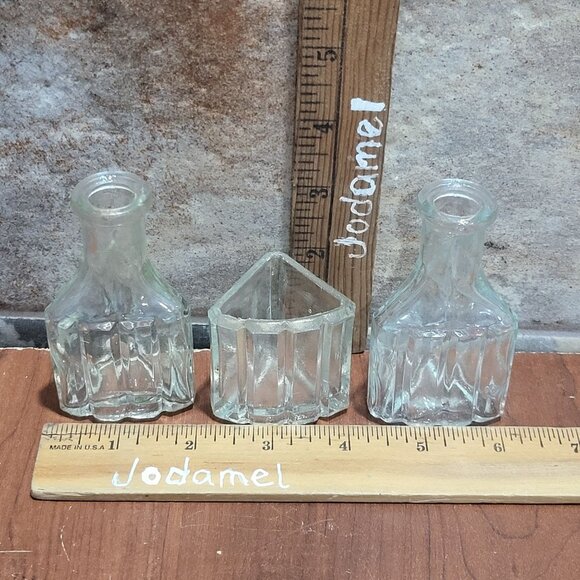 Vintage Clear Glass Collectible Bottles 3 Sided Set of 3 - Picture 9 of 12